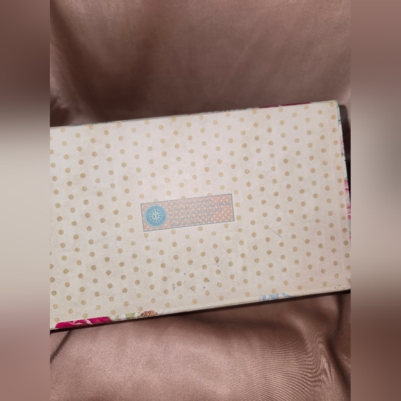 Paula Scaletta Floral Jewelry Box with Mirror - Picture 9 of 9